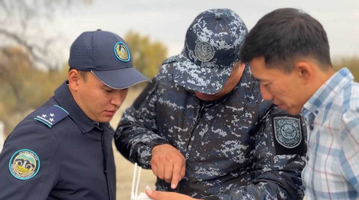 Жетісуда полиция өзендер маңындағы заңсыз жер қазу жұмыстарын анықтауда