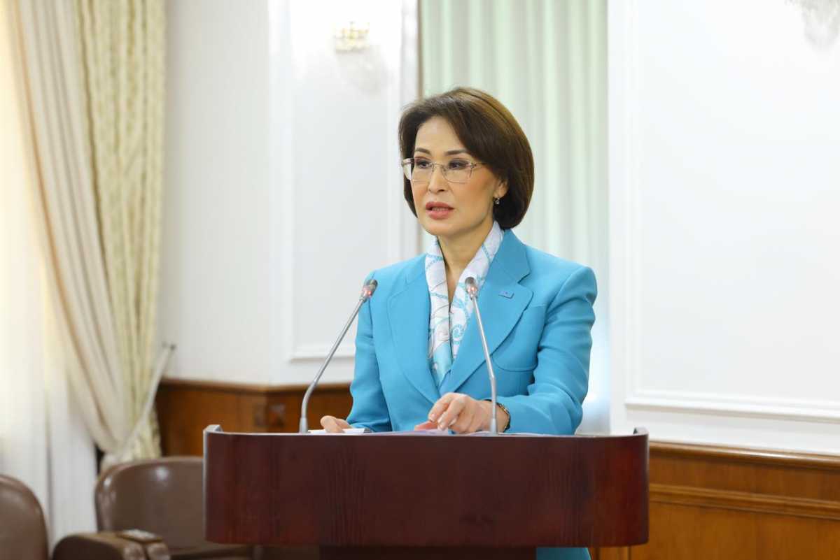 2027 жылдан бастап 77 мыңнан астам дәрігердің жалақысы 40%-ға дейін ұлғаяды