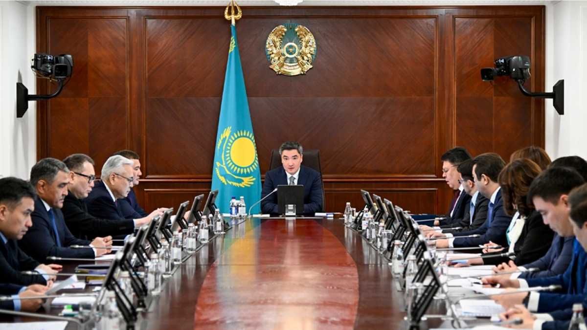 Олжас Бектенов Президент Жолдауын жүзеге асыру жөніндегі нақты іс-қимыл жоспарын әзірлеуді тапсырды